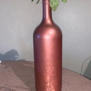 ROSE GOLD 1.5 LT WINE BOTTLE ANY COLORS & OMBRE HAND PAINTED. ALL SIZES,BEER,ETC